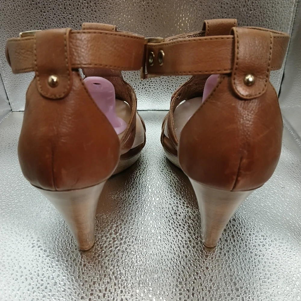 Söfft Brown Strappy Heeled Sandals Women's Size 8
